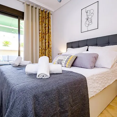 Penthouse San Miguel 5-8 * Torrevieja